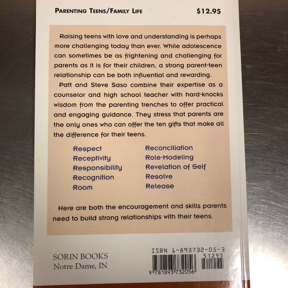 NEW Unused Paperback Book 10 Best Gifts For Your Teen by Patt & Steve Saso - Picture 5 of 9